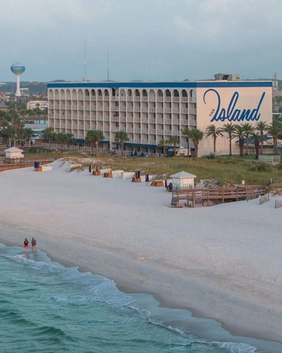 ✨Will we see you at Power Table LIVE on April 22-23 2026? And, have you seen our GORGEOUS, beach front conference venue, @theislandfl??

What if 2 days in Florida could change the way you see your business forever? 💫

The Power Table LIVE is where w