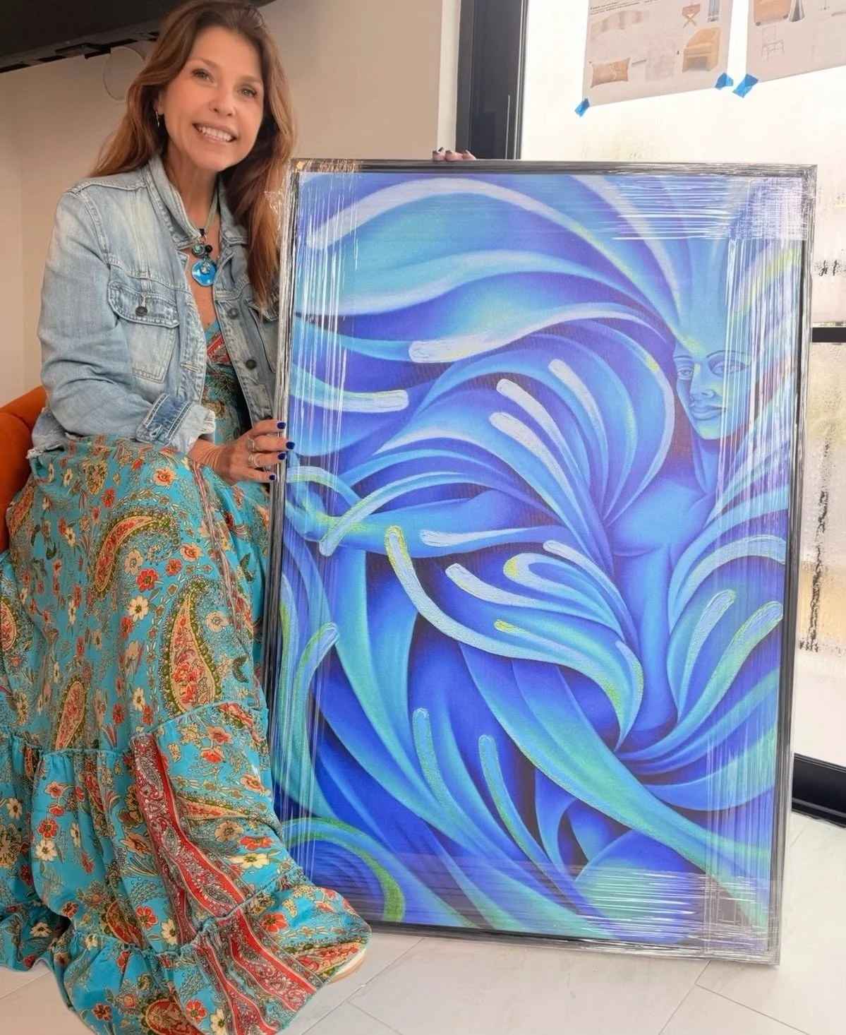 At La Victoria Miami Collection we have seven featured artists throughout the five townhomes. And tonight, we gather with @mdpl1976 for the private opening of @noelsuarezartist_miami : Artist-in-Residence. We are so fortunate to have featured pieces 
