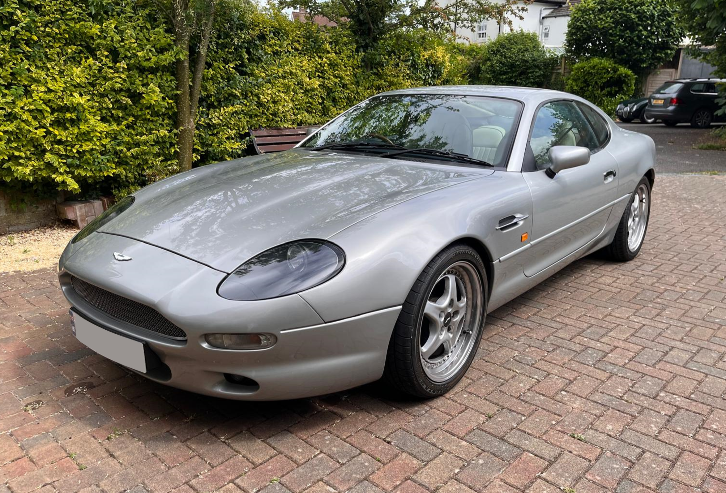 Aston Martin DB7