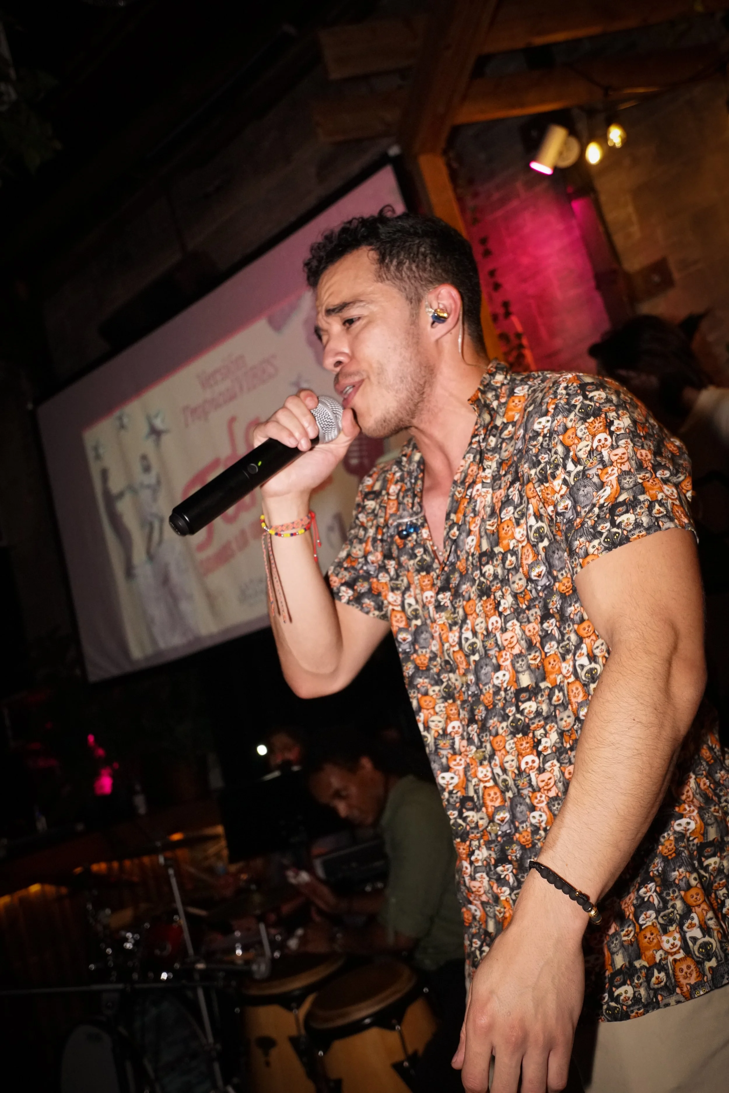 La Fama-05.jpg