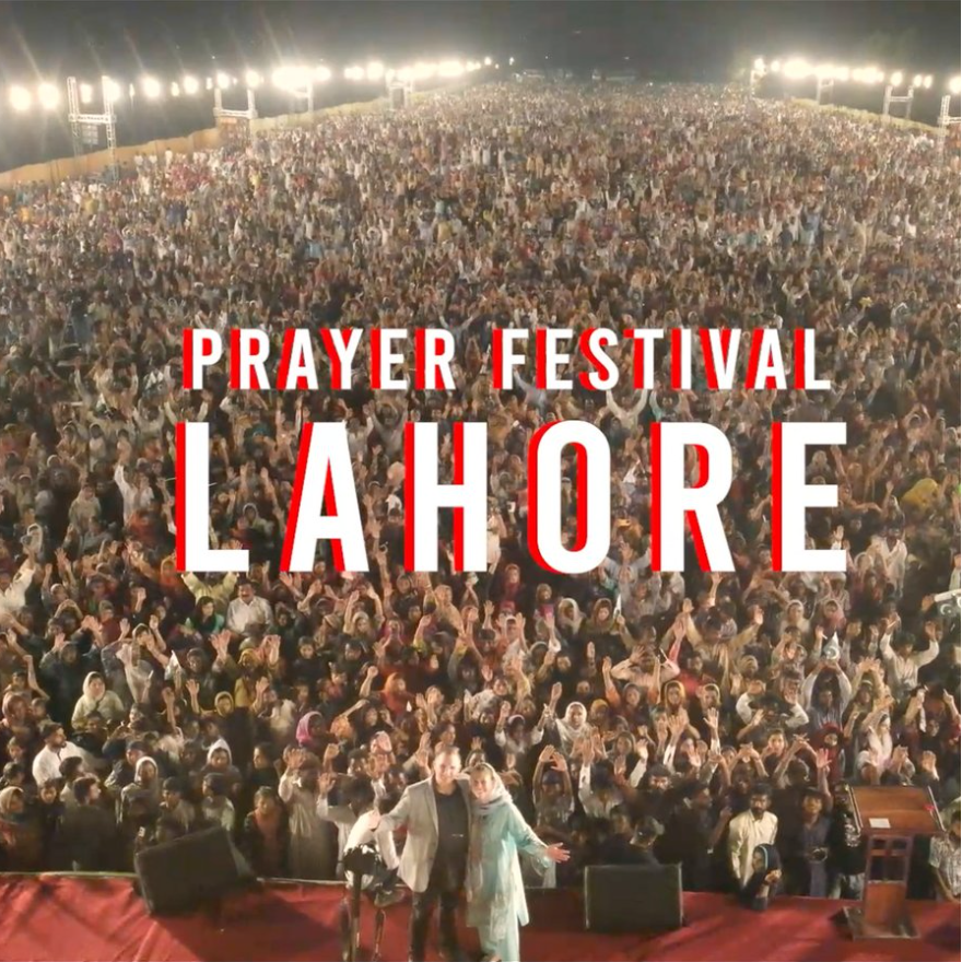 Over 400,000 Give Their Lives to Jesus in One NIGHT!
