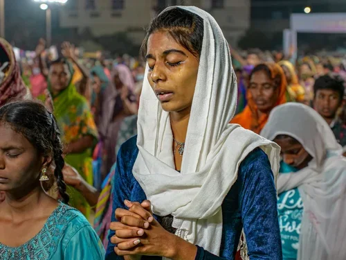 South Asia - The Manifest GLORY of God!