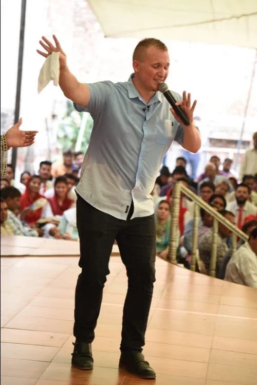 Jesus Commissions Me!