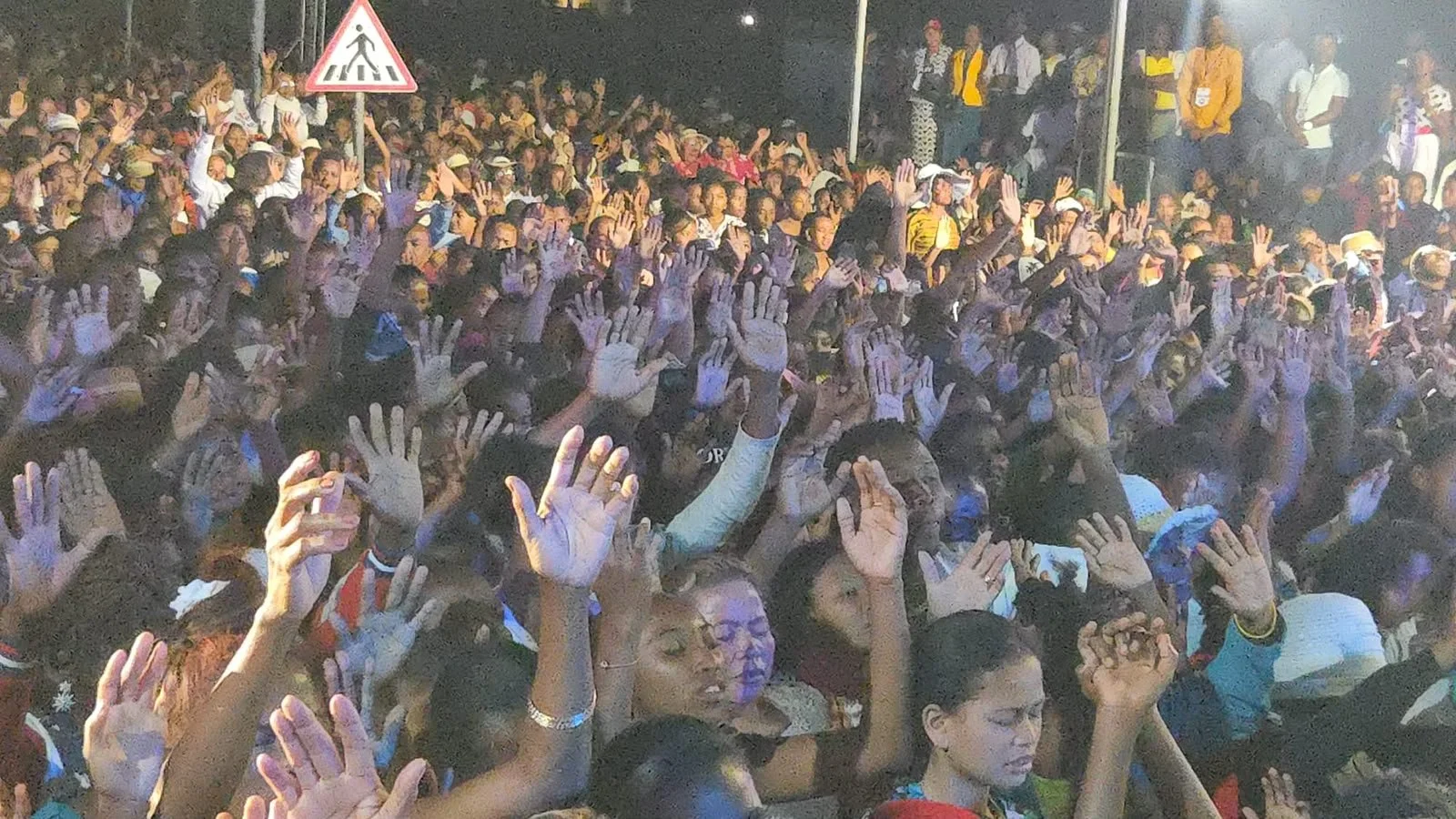 Crusade in Madagascar Touches Grieving Hearts