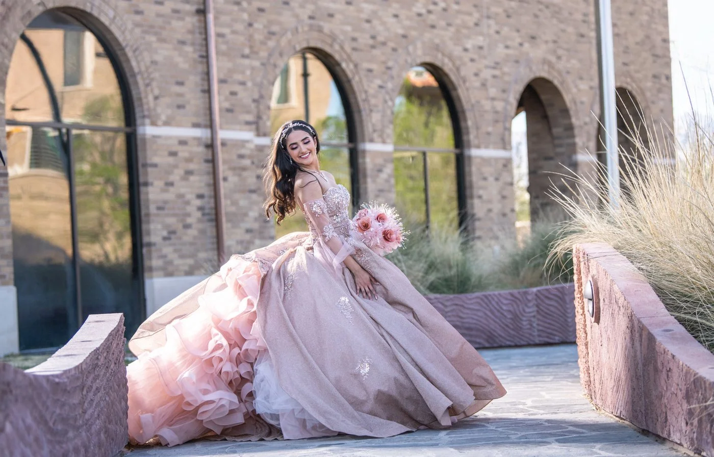 386 Sweet 16 Arianna CONTRA PORTADA.JPG