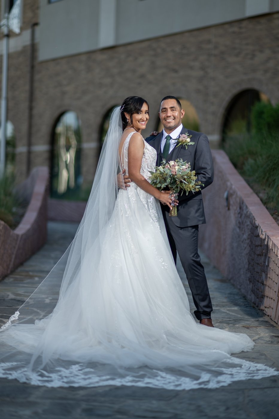 605 CHristy y Frank 20x30.JPG