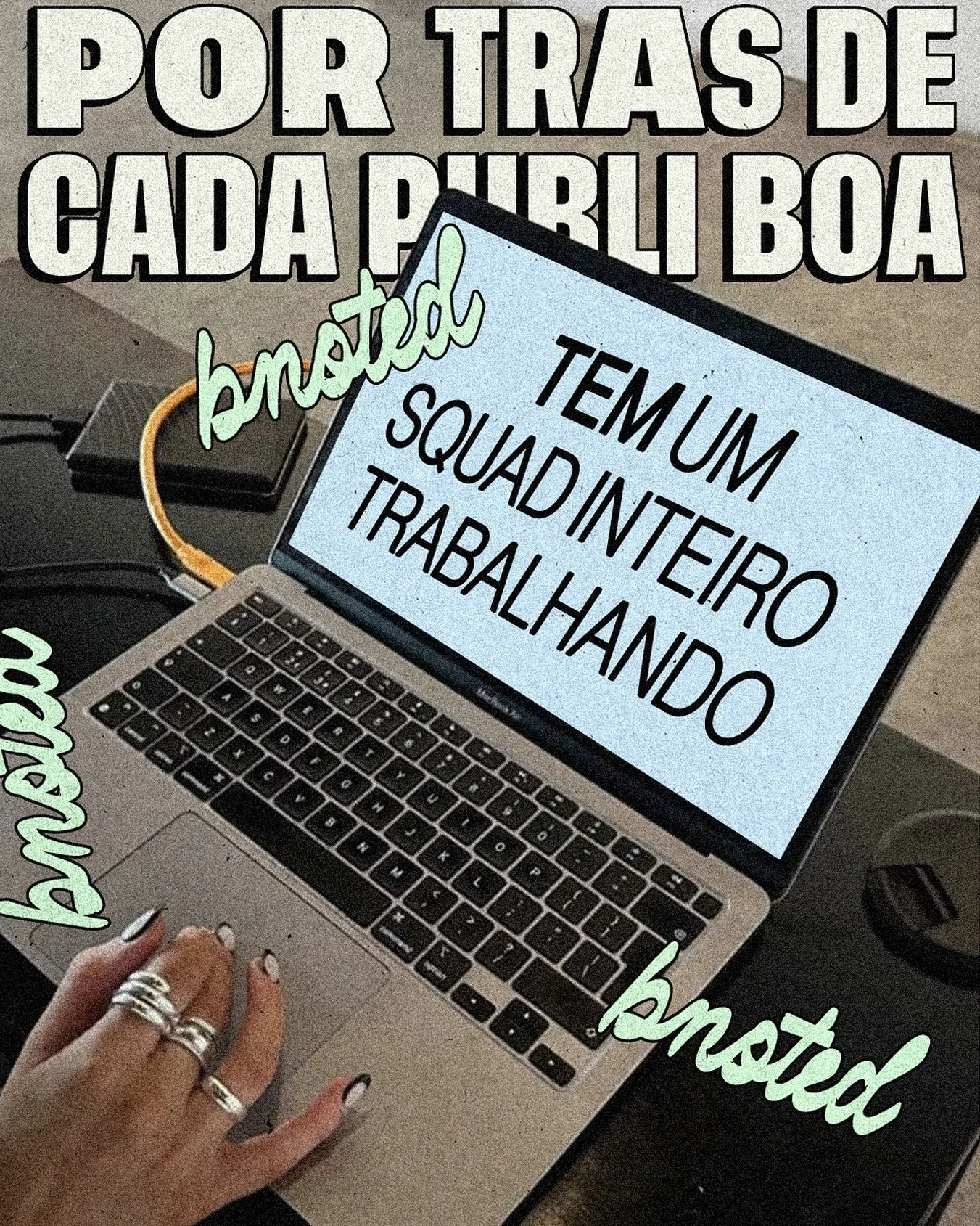 Por tr&aacute;s de toda publi que parece simples, tem um time inteiro fazendo acontecer. 💼✨

Tem planejamento pra garantir que a ideia fa&ccedil;a sentido.
Negocia&ccedil;&atilde;o pra alinhar tudo com o influenciador certo.
Briefing bem feito, acom