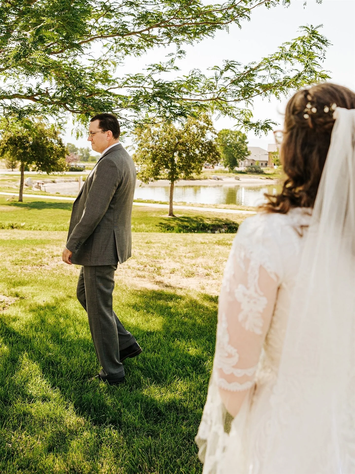 This is your sign to do a first look with your dad before you walk down the aisle😭😭🫶🫶

#utahphotographer #utahcountyphotography #utahphotography #utahfamilyphotographer #utahcountyphotographer #familyphotography #utahcountyfamilyphotographer #uta