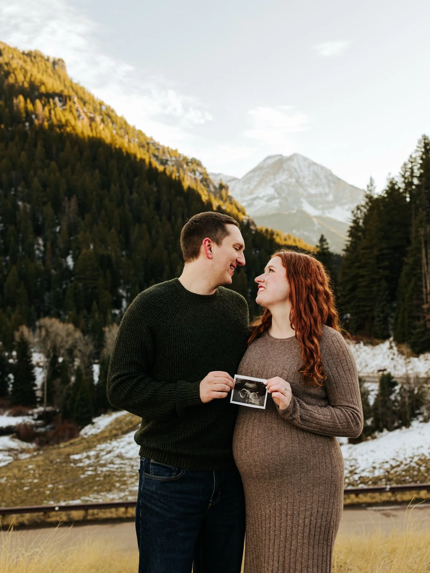 Love winter maternity photos 😍

SEO: Utah Photography, Utah Photographer, Utah Mountains, SLC Photography, Utah County Photography, Cinematic Shots, Utah Family Photography, Utah Couple Photography, Utah Wedding Photography, SLC Family Photography, 