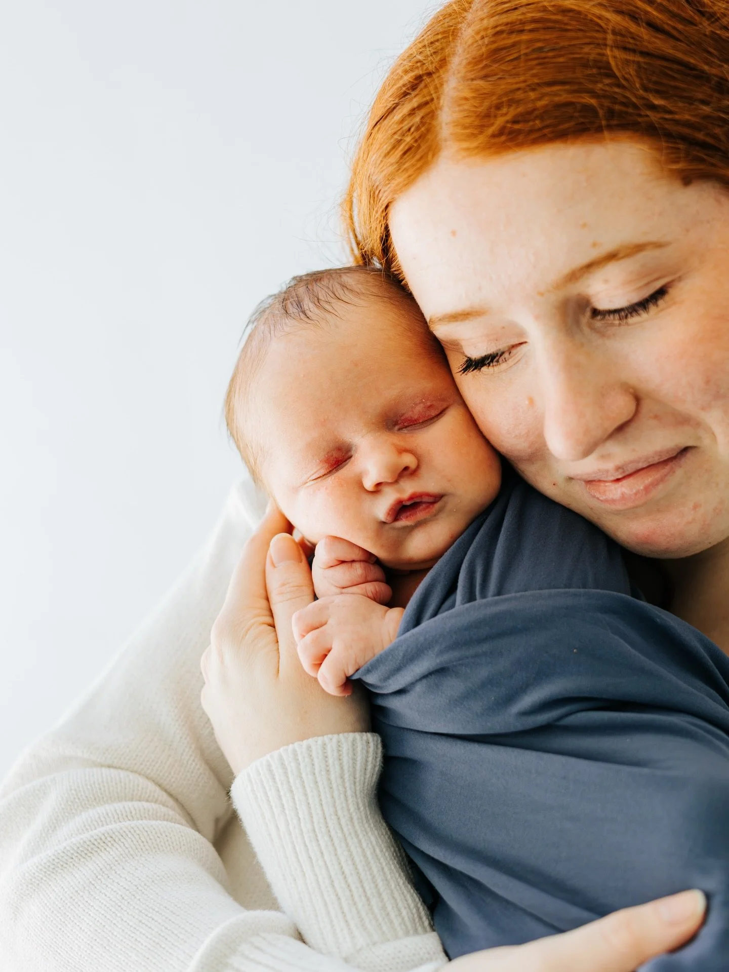 I could take newborn photos all day long 😭🫶

SEO: Utah Photography, Utah Photographer, Utah Mountains, SLC Photography, Utah County Photography, Cinematic Shots, Utah Family Photography, Utah Couple Photography, Utah Wedding Photography, SLC Family