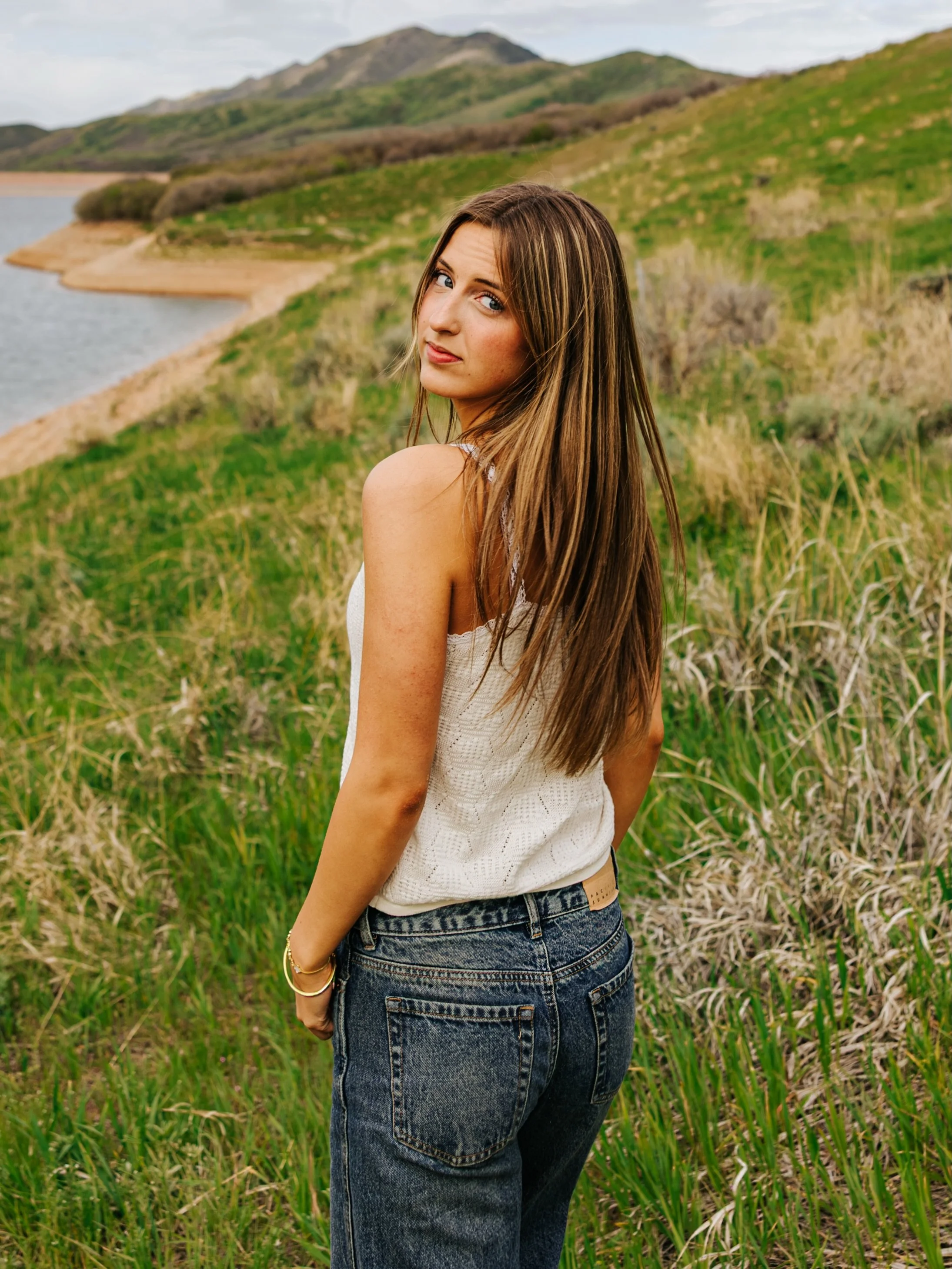 Really going to miss all this summer green when it&rsquo;s gone, but I&rsquo;m so ready for the cooler weather!! 😍🍃🍂
.
.
.
.
.
.
.
.
#UtahPhotographer #UtahFamilyPhotographer #SaltLakeCityPhotographer #UtahCountyPhotographer #FamilyPhotography 
Ut