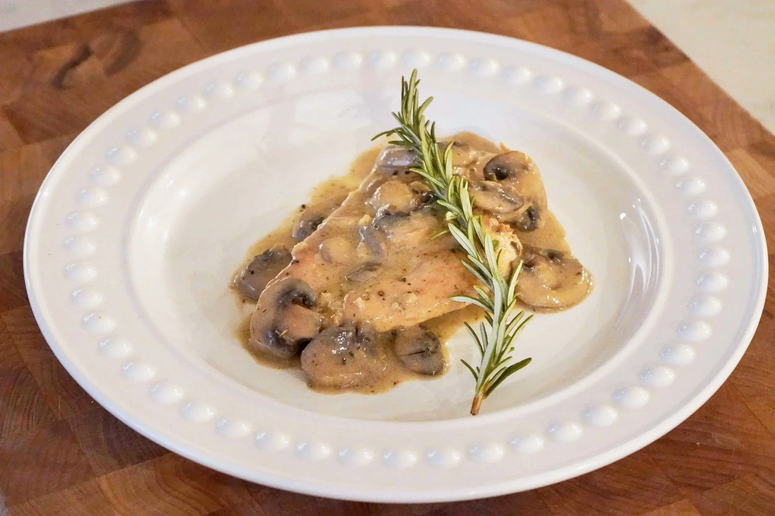 CREAMY MUSHROOM ROSEMARY CHICKEN