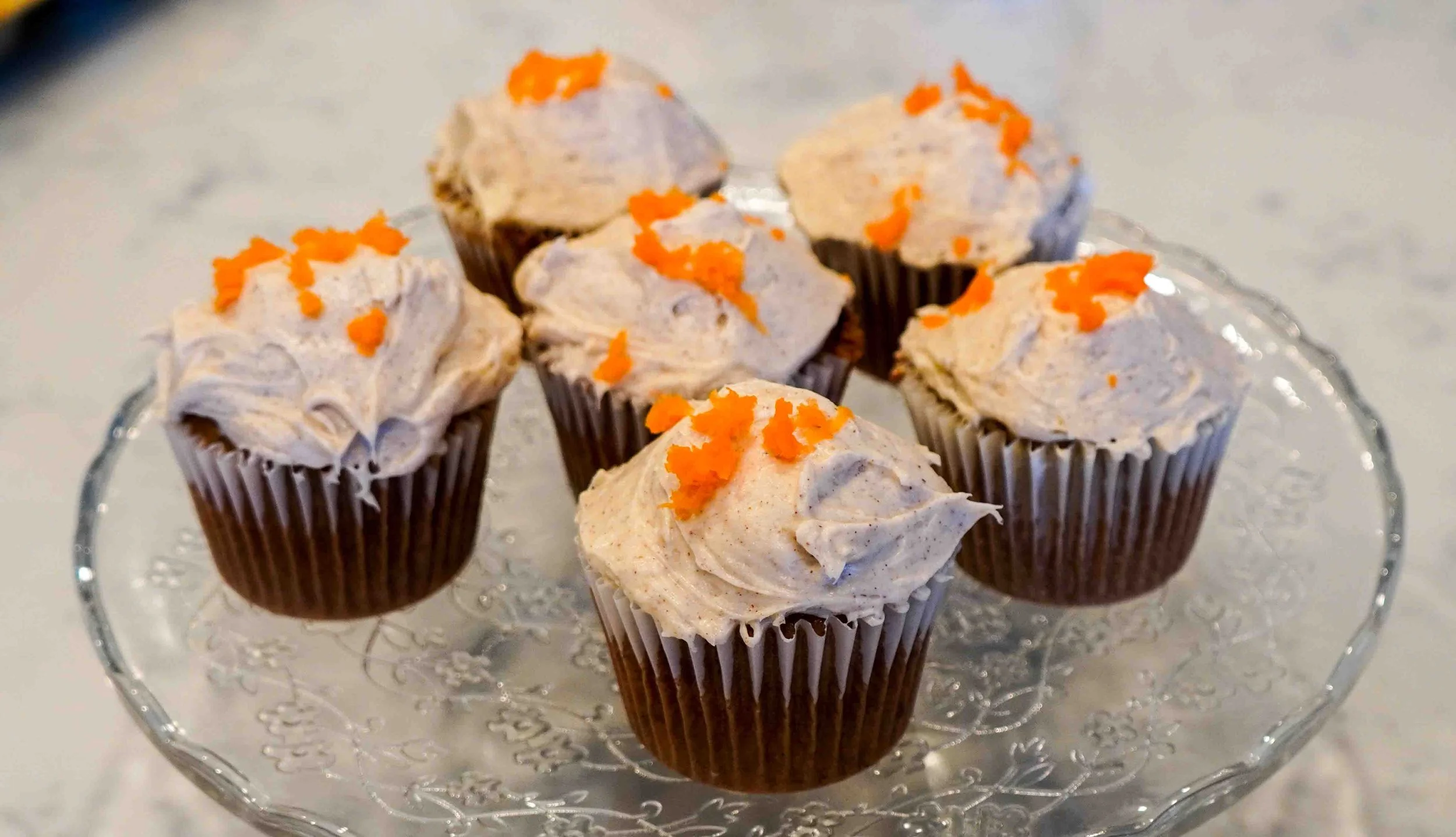 CARROT CAKE CUPCAKES WITH CREAM CHEESE FROSTING
