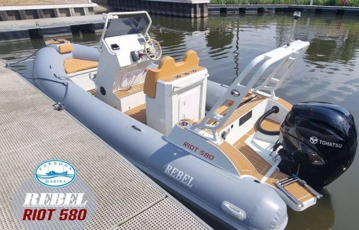 700x450-crop-90-rebel-riot-580-for-sale-farndon-marina.jpg