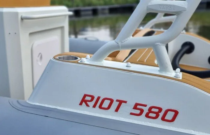 700x450-crop-90-rebel-riot-580-for-sale-farndon-marina.6.jpg