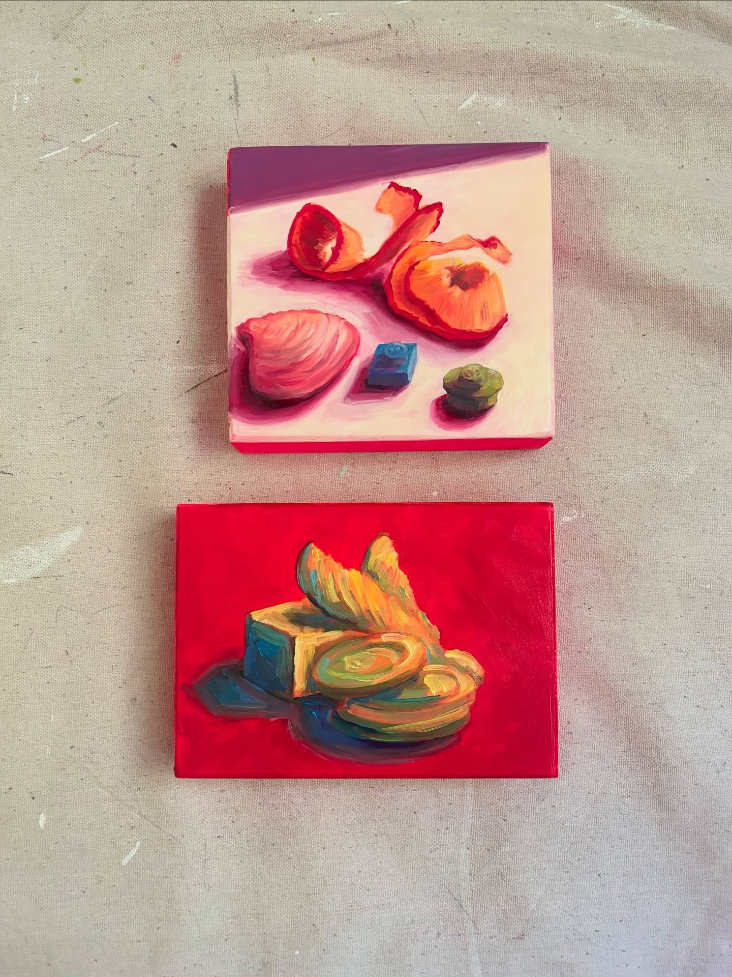 A return to oil painting with mini still life 🖇️