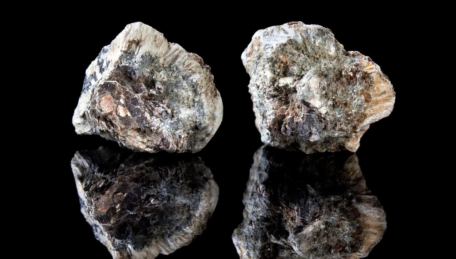 What Does Asbestos Look Like?