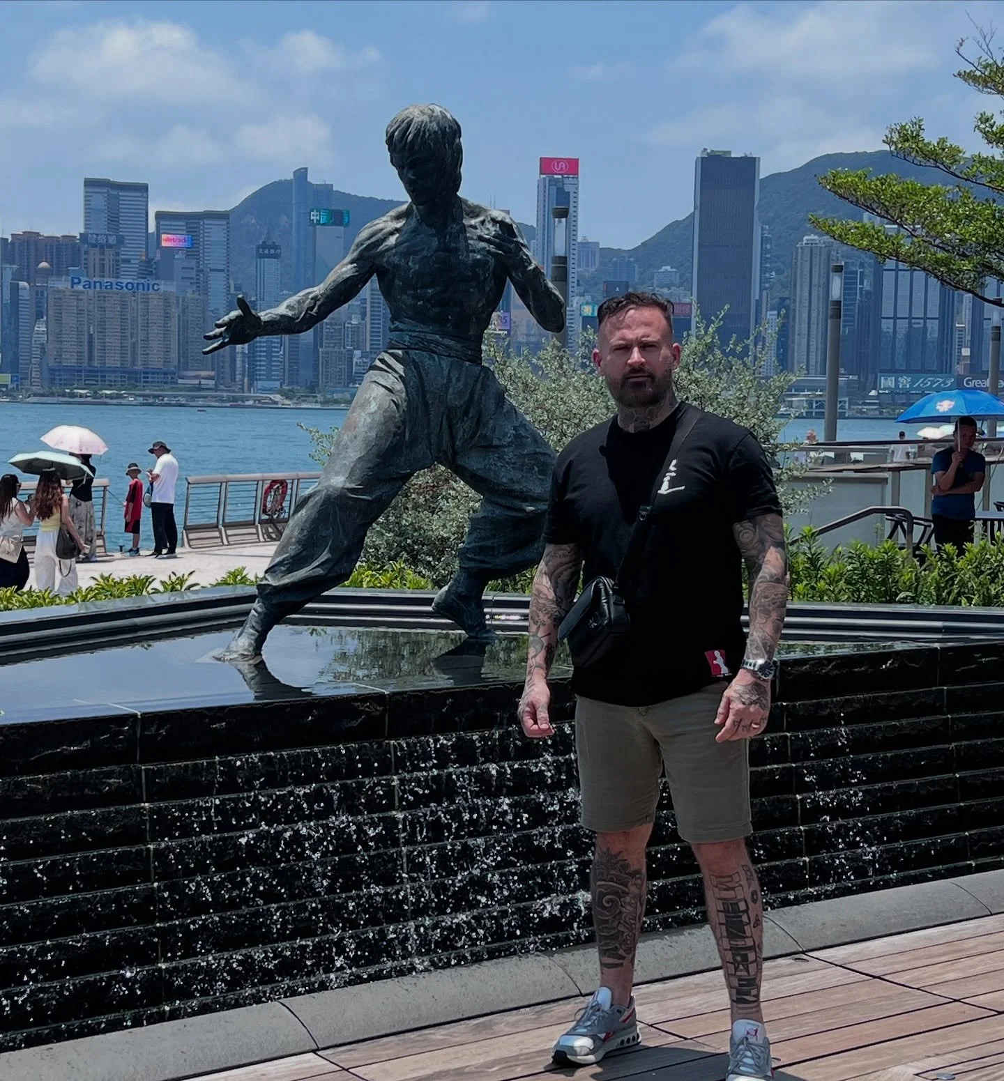 When in Rome #hongkong #brucelee