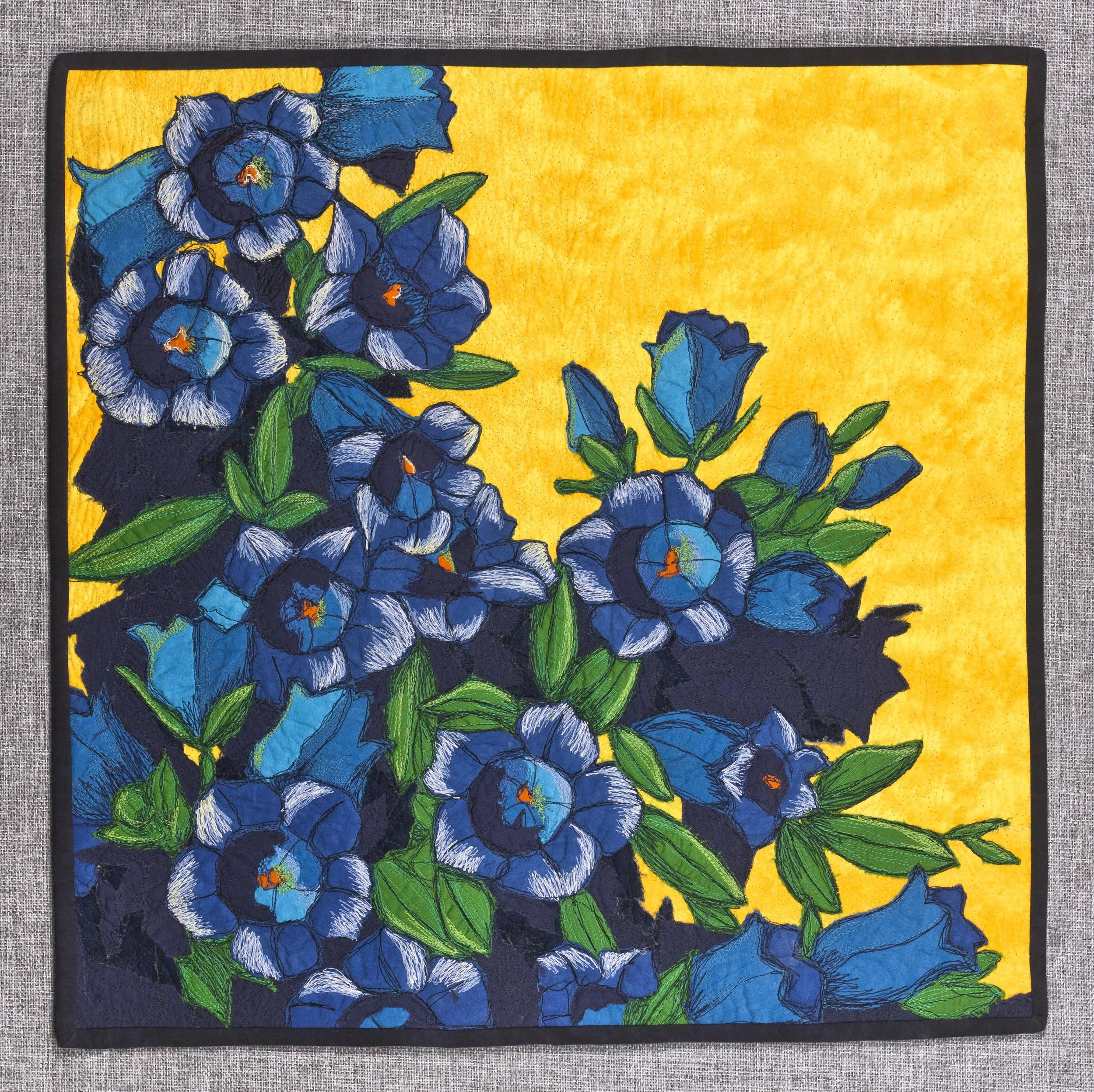 $800 Blue Bell Floral 20 x 20
