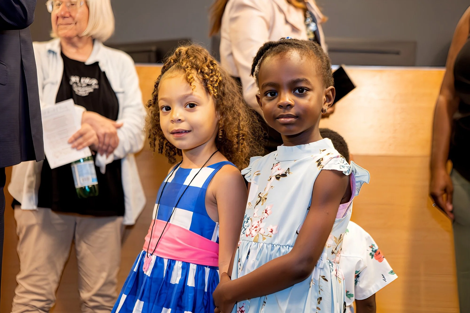 How Cute Are These Besties?!