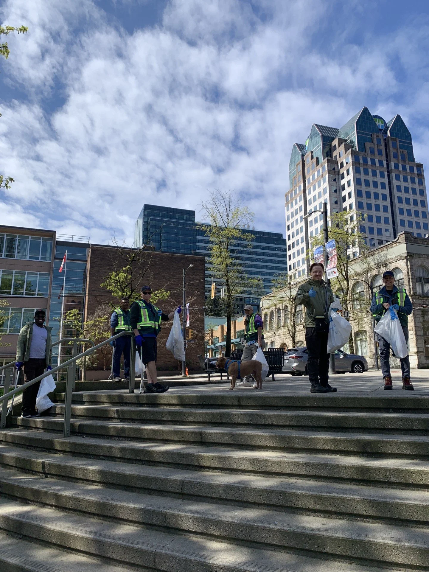 VictorySquareGroup_CommunityCleanup_20260418.jpg