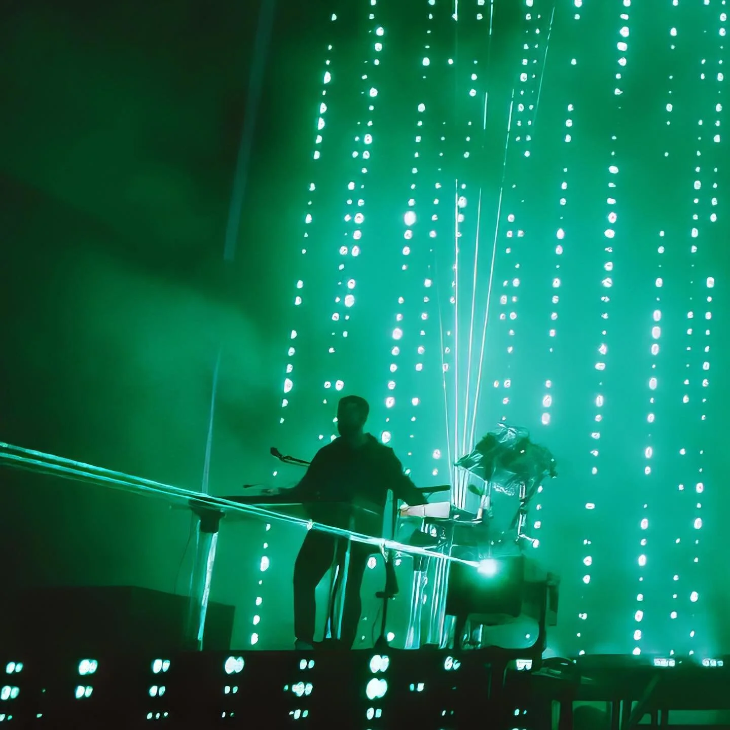 R&uuml;f&uuml;s Du Sol - Touring | Screens Producer | Thanks to @k.atzki &amp; @whatsmattupto @rufusdusol | #thisisformation