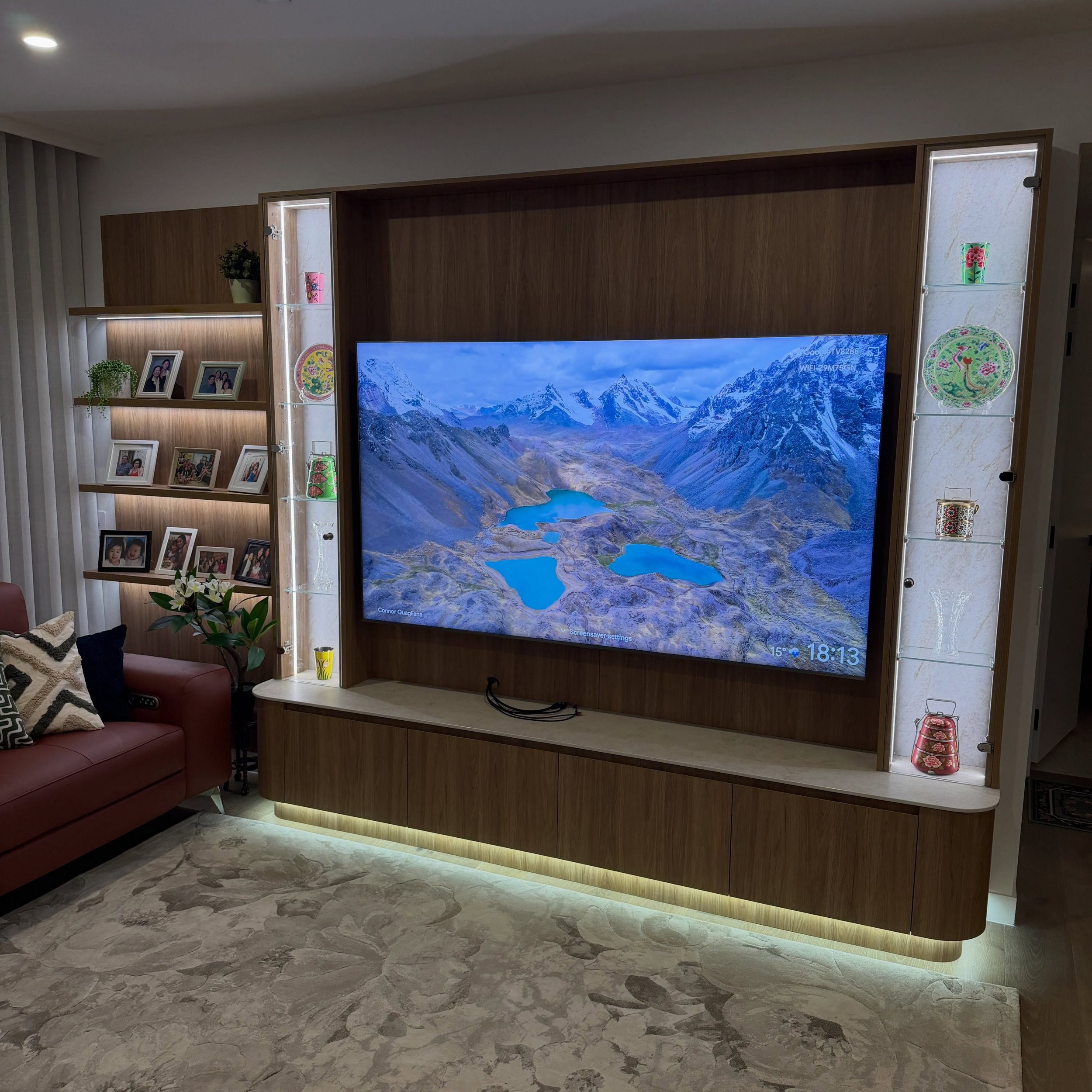 Oasis TV Console &amp; Study 

- @polytec Prime Oak Woodmatt doors and panels
- @medicimarblegranite Atlas Plan Cream Prestige Silk Porcelain 
- Taj Mahal Laminate feature backing panels
- Custom curved glass shelves and doors
- @hafele_aus LED light
