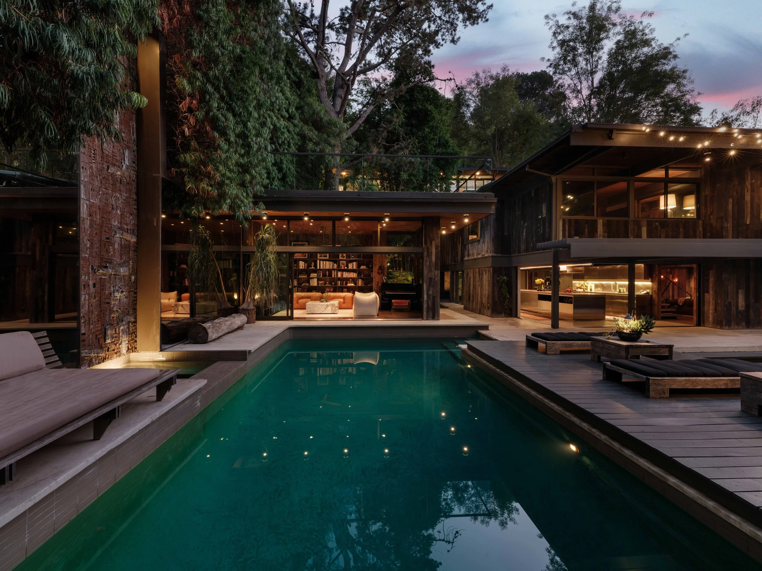 The Ajioka House | Buff & Hensman