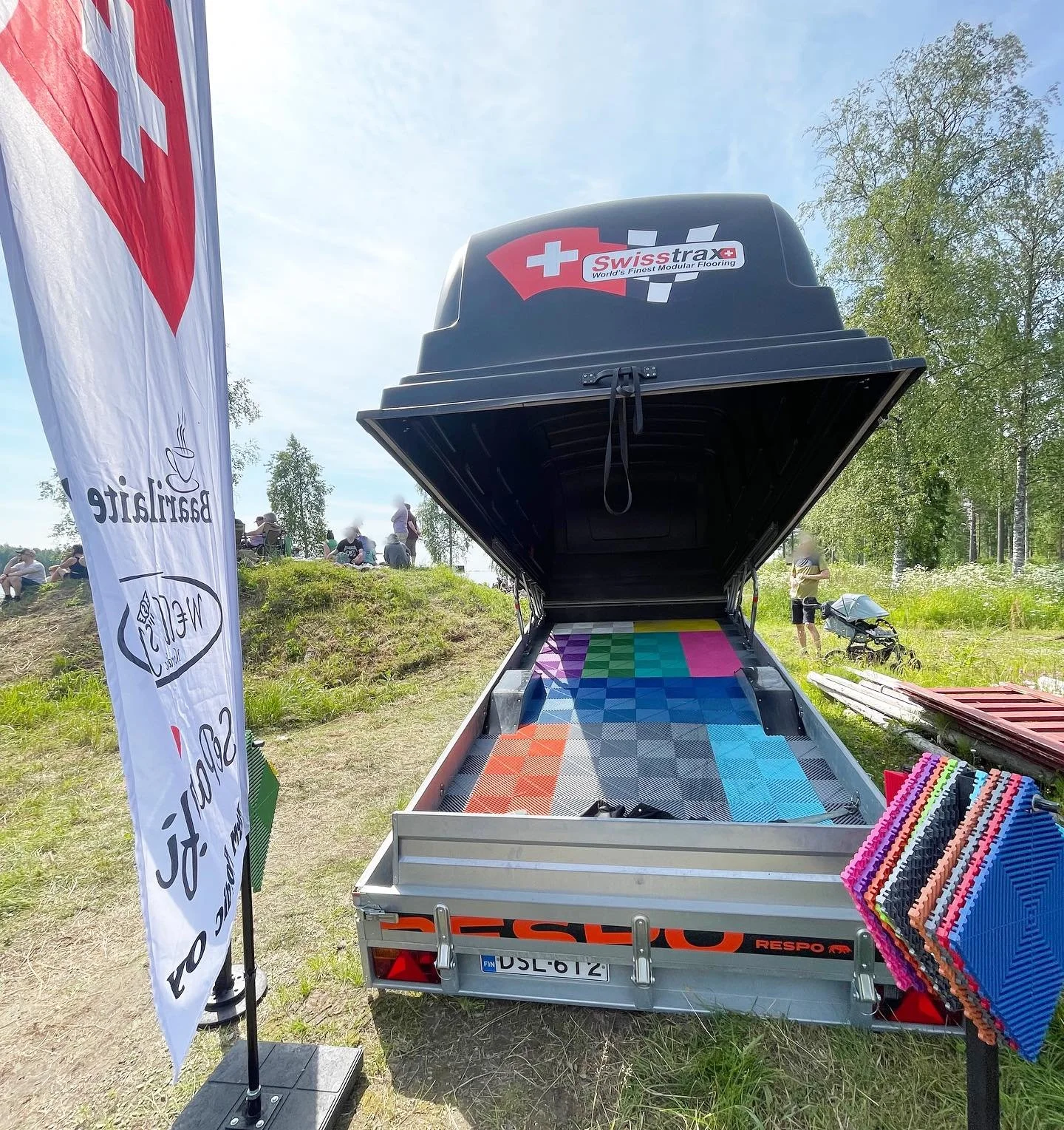 25.7.-26.7. suunnataan Ivaloon! 😎
Swisstrax lattialaatat n&auml;ytill&auml; watercross tapahtumassa Arctic River Resortilla, monia v&auml;rivaihtoehtoja my&ouml;s mukana. 
Tuuhan k&auml;ym&auml;&auml;n!🤘🏻
.
.
.
#wellspentnordic #swisstrax #swisstr