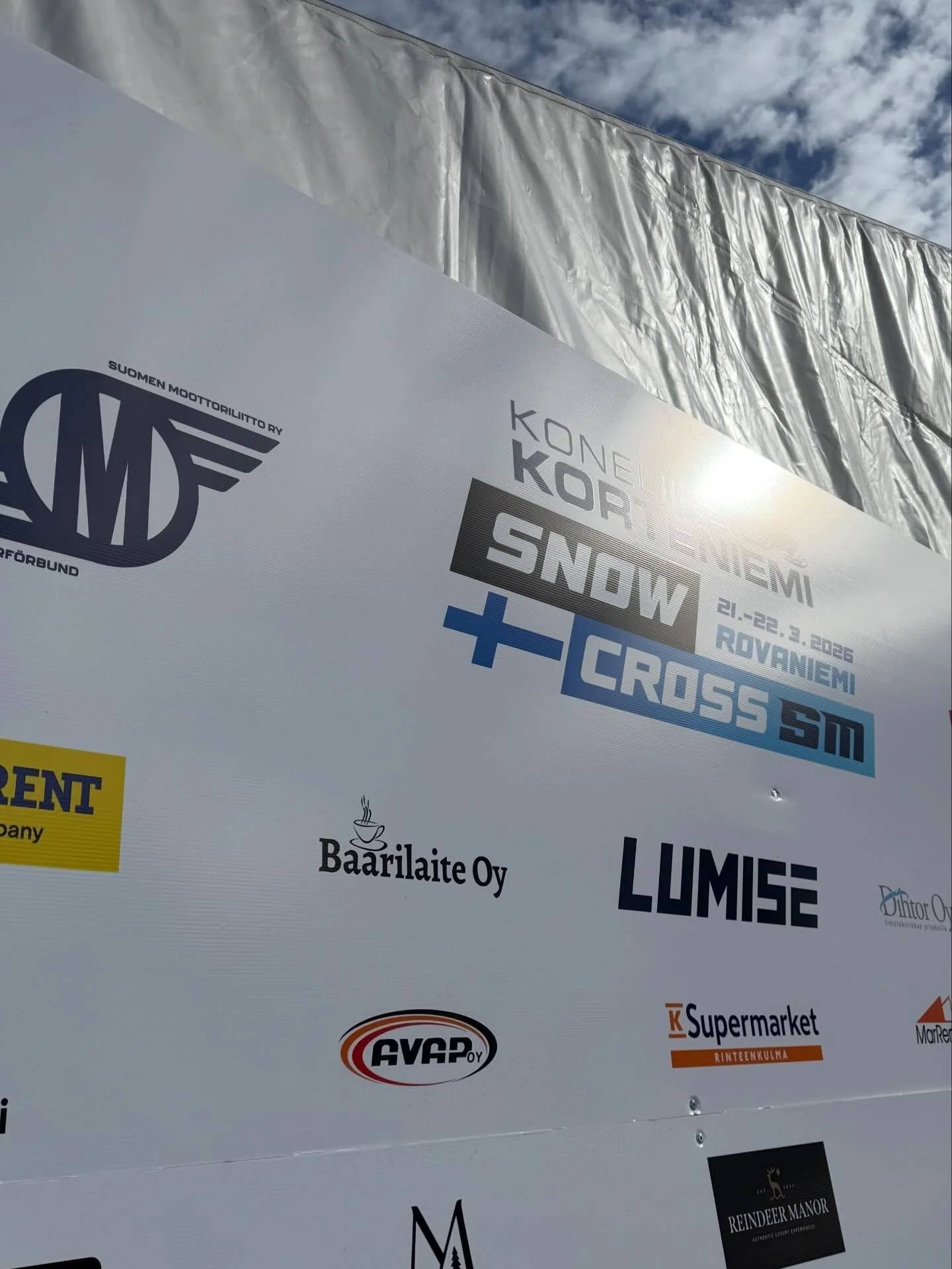 SM SNOWCROSS ROVANIEMI
.
.
.
#baarilaiteoy #kultakatriina #meira #smsnowcross #lapinmoottorikelkkailijat