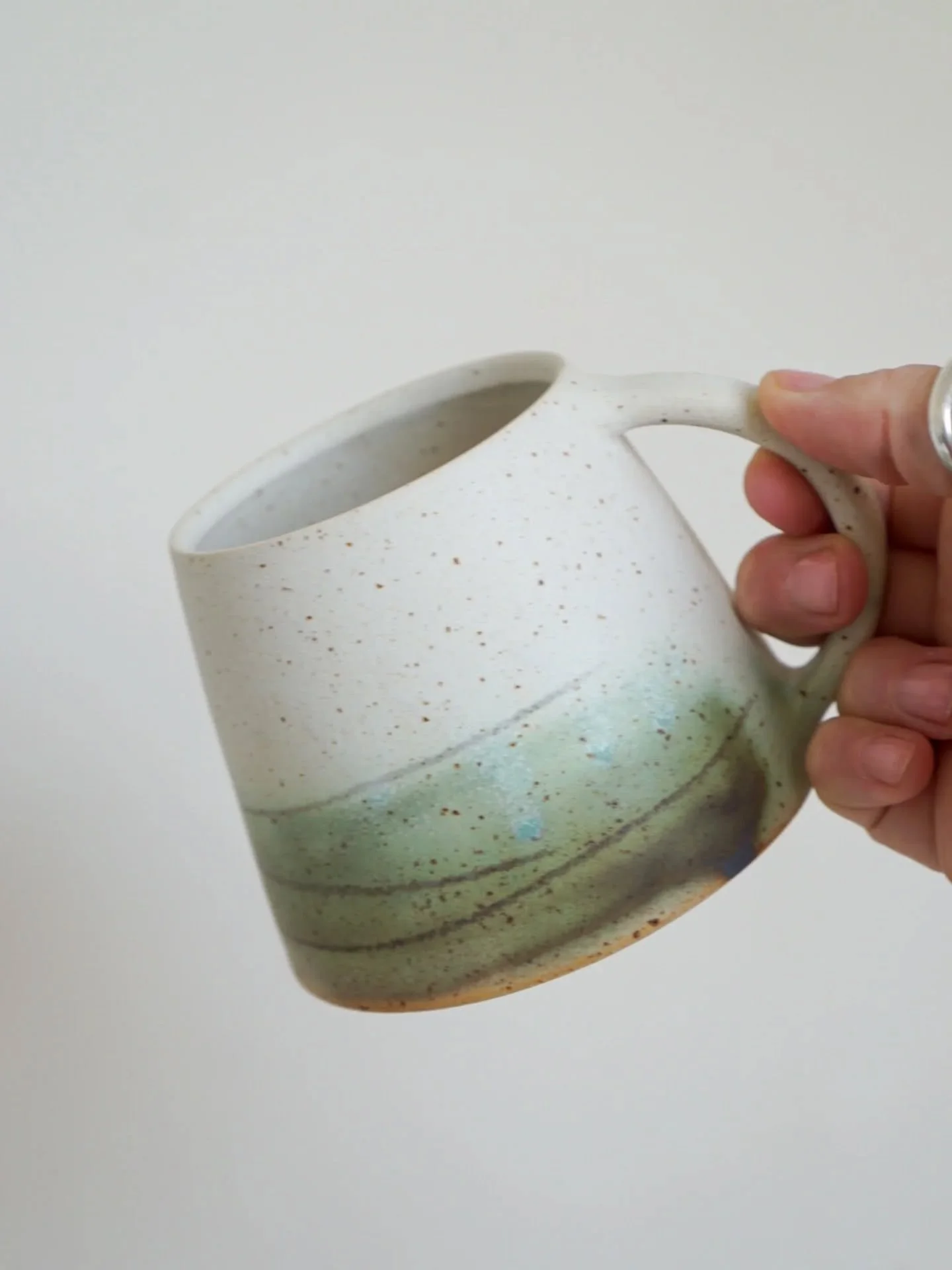 Well these were an unexpected success (in my eyes at least!) I'd been sitting on a load of bisqueware, not sure how to glaze them, and one moment of random inspiration led to this glazing combo... and I immediately felt like I'd probably ruined them.