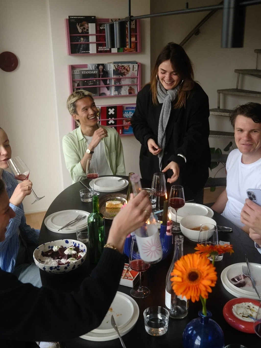 Aanmelden kan nog steeds! 

Een part maanden (en 80+ actieve clubs) verder, merken we dat er nog steeds animo is. Dus, wil jij nieuwe mensen leren kennen onder het genot van een goed glas wijn? Ren naar www.de-Wijnclub.nl en meld je gratis aan ❤️
Tot