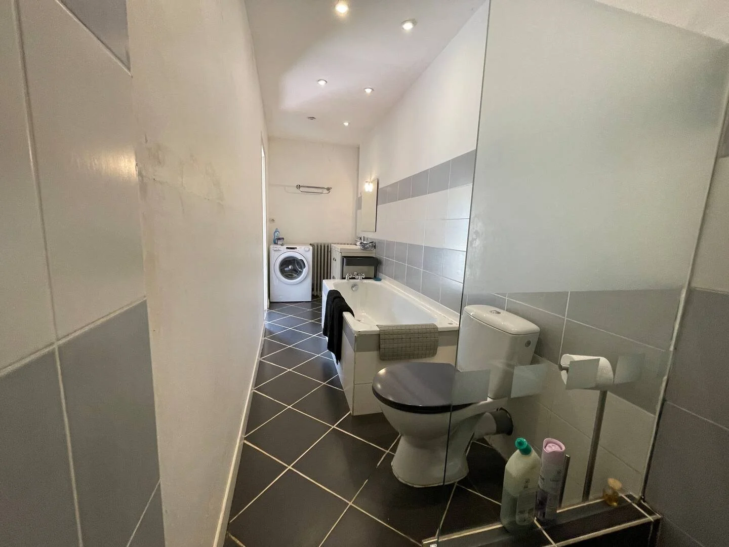 Bathroom in Tabary Farmhouse