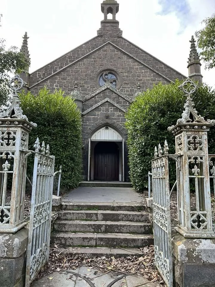 🎶 What a way to wrap up our CD launch tour! 🎶

On Sunday, we had the absolute joy of performing in beautiful Kyneton, joined by the wonderful Woodend Warblers choir. It might&rsquo;ve been a cold day outside, but inside the music &mdash; and the lo
