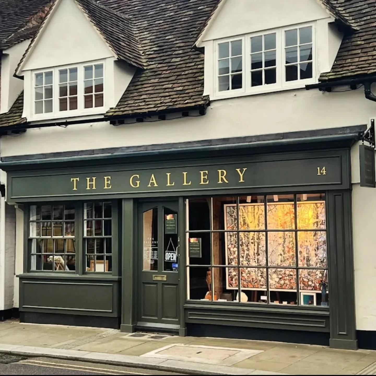 Happy Friday everyone! Saturday brings utter joy in the form of hanging out at @the_gallery_maldon with @brigittegirling .  Whatever you do, do it your way. Xx