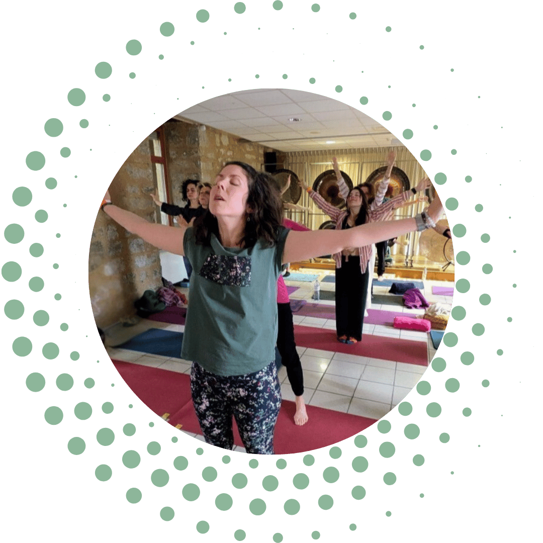 Séance FlowNergy mélange yoga danse respiration relaxation avec O Souffle d'Ostara