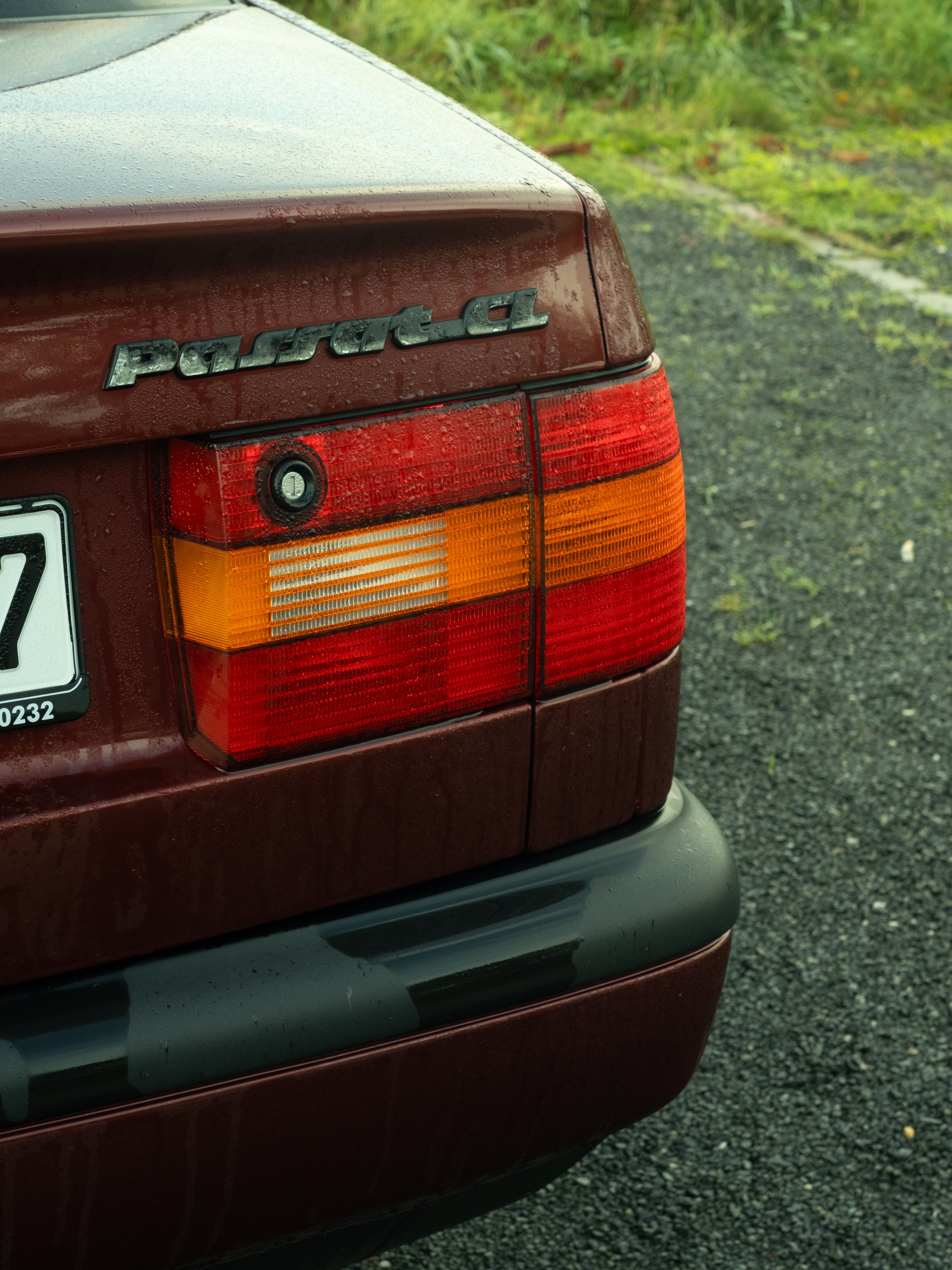 Foto aus Vechta von dem Rücklicht eines VW Passat CL im Sommer