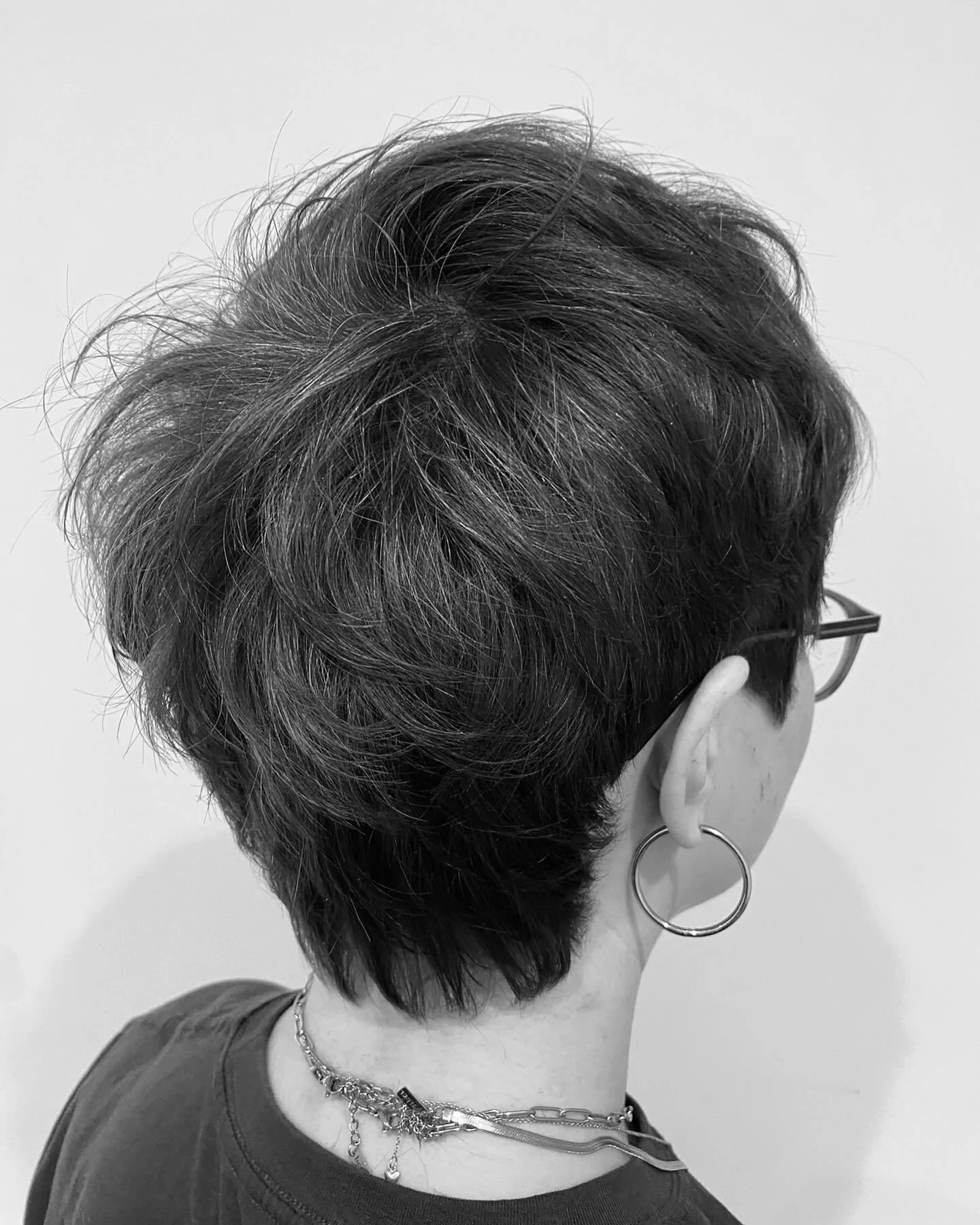 Pixie cut 
#pixiecut #hairenvy #pixiehair #brisbanehairdresser #booknow #openingsoon #brisbane #texturedhaircuts