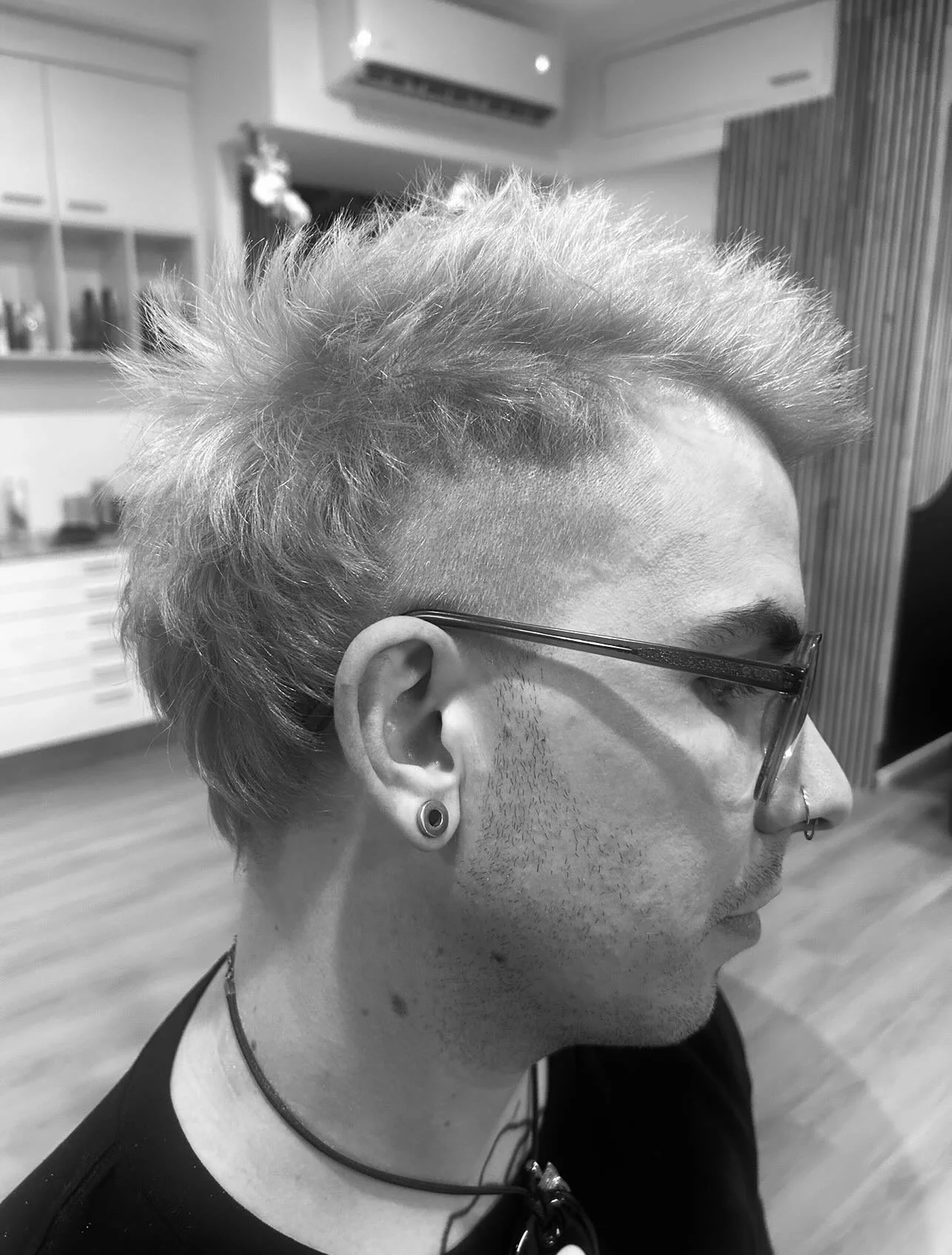 Hey Blondie 
Bit of a change for the lovely @kurty_hair 
#warmblondes #blondie #brisbanehairdresser #gaythorne #hairenvy