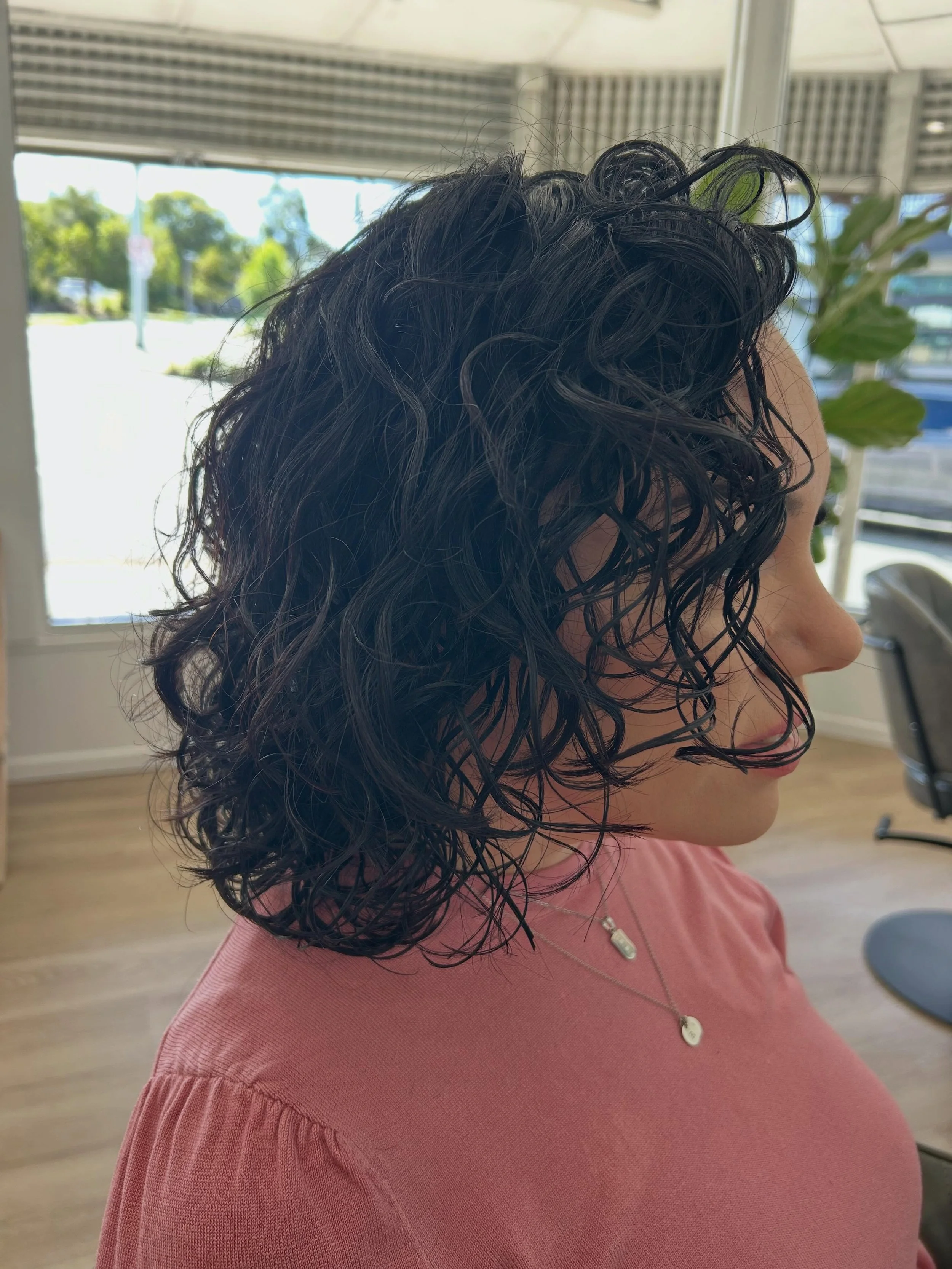 Hey Curly Girl 

Have curly hair! But have no idea how to handle it? 

Welcome to your new salon 💇&zwj;♀️ 

 Specialising in curly hair for over 8 years we have all your curly needs under control. 
Wether it be: 
- Simple style session
- Full specia