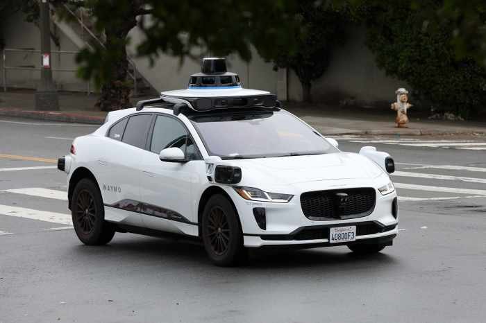 Cartorque Vol 19 - ‘Rise of the Robotaxi’