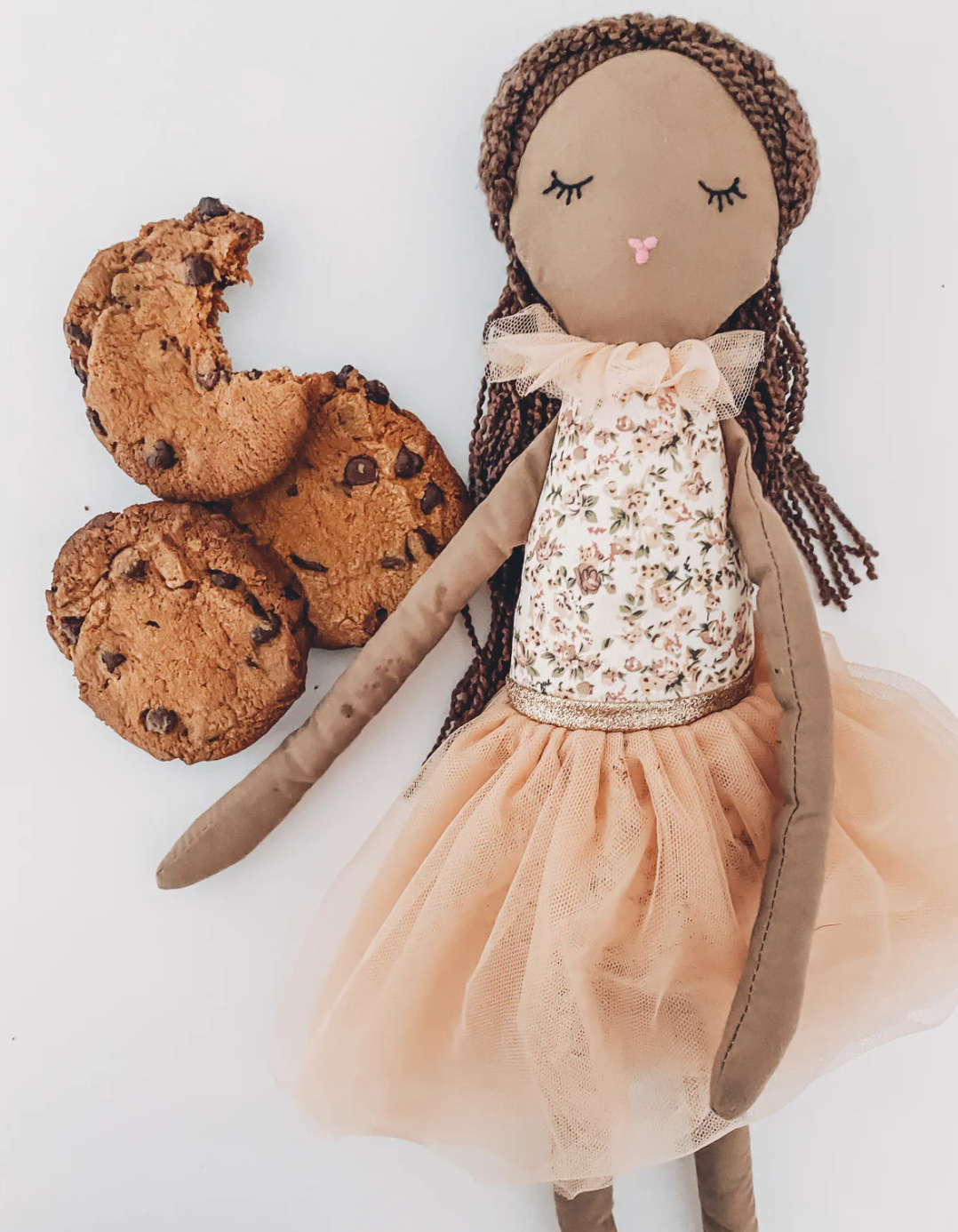 MON AMI - DOLLS AND PLUSHIES