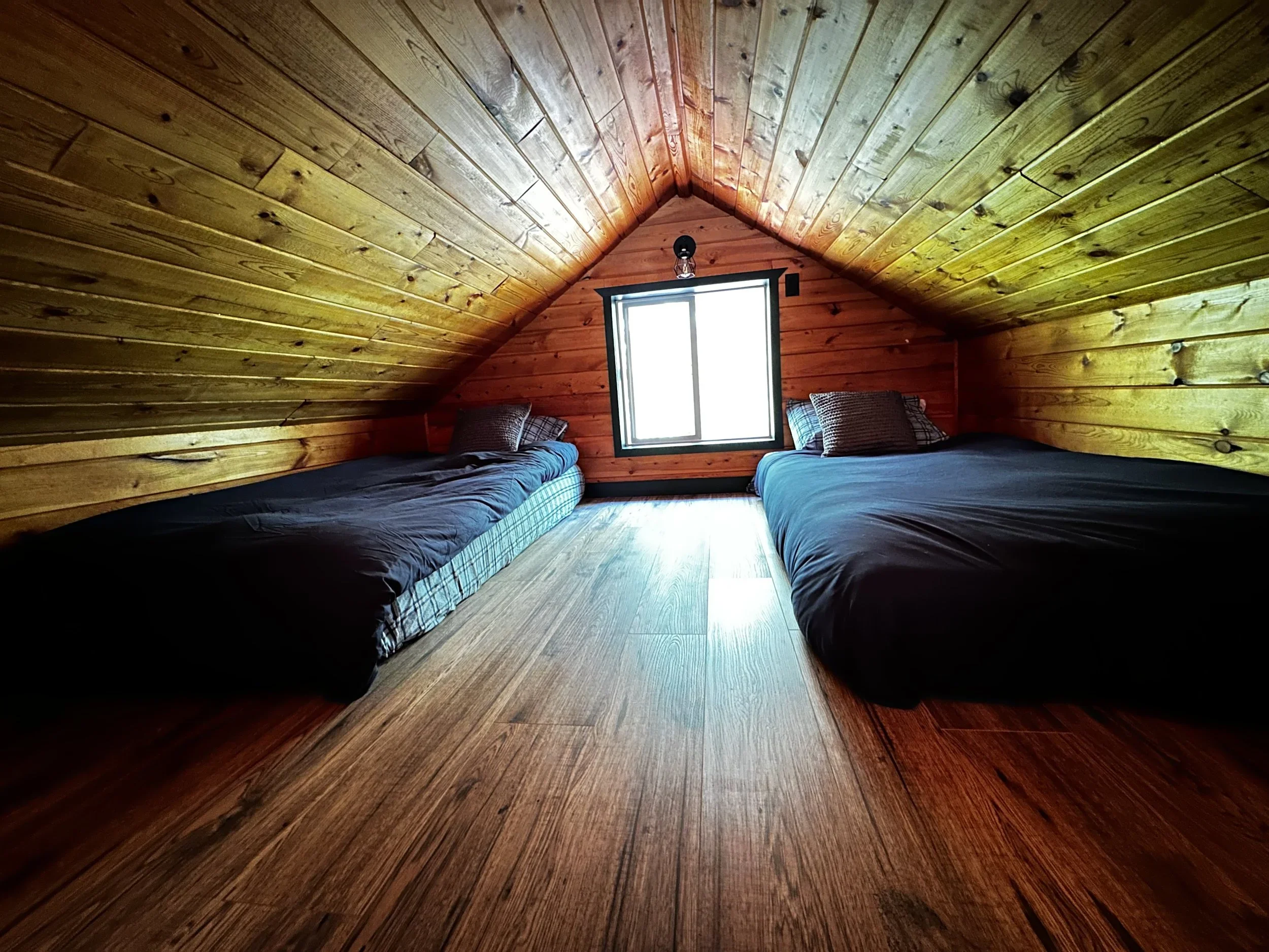 Additional+Loft+Space+in+each+cabin.webp