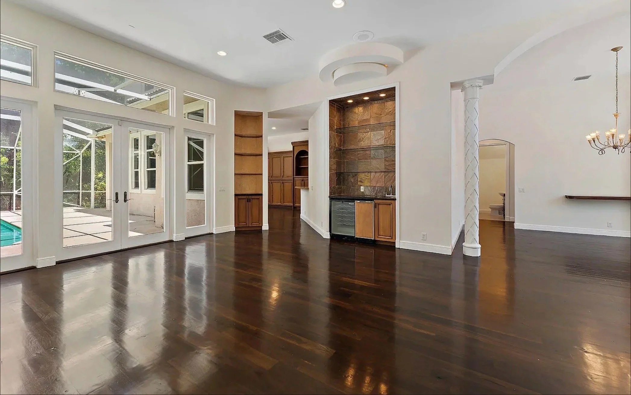Palm+Beach+Livingroom+Before.jpg