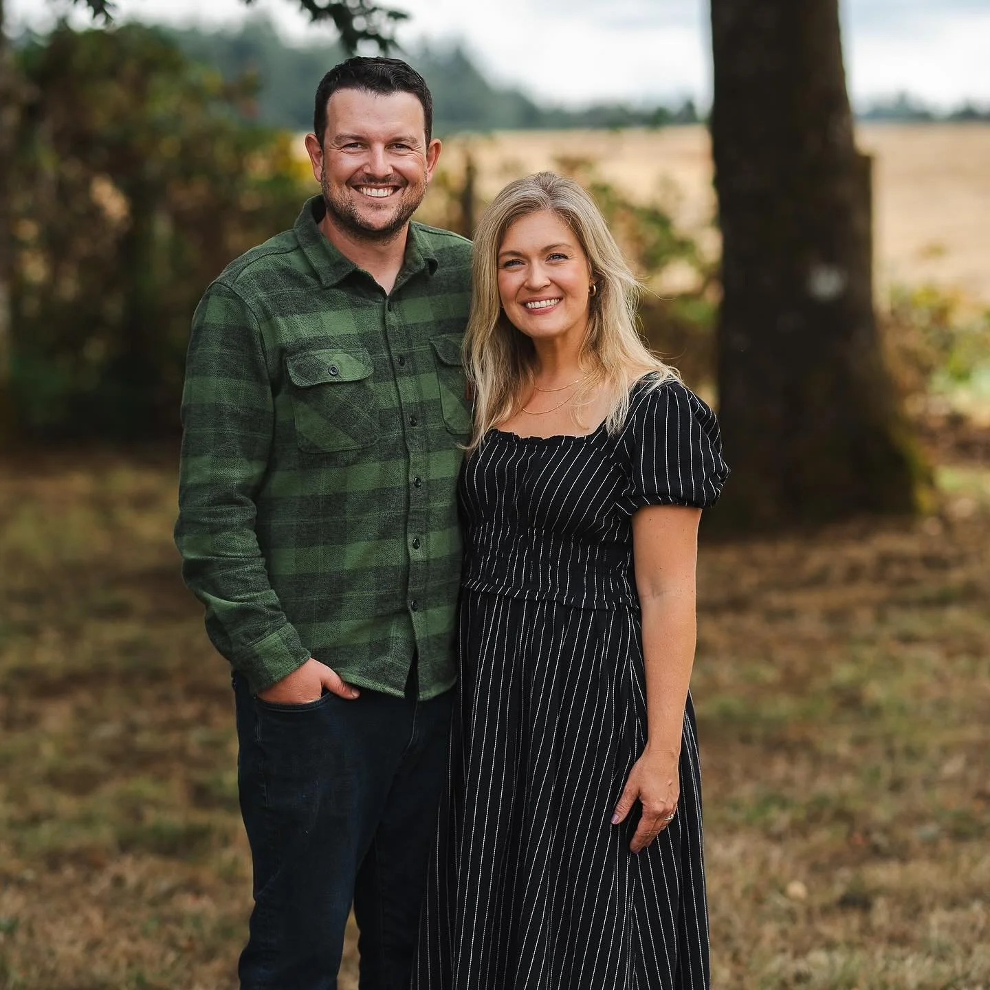 This foggy morning I am thinking back to a few weeks ago when we were able to host our annual client appreciation photo sessions&hellip; such a sweet time! Excited to see those photos on Christmas cards and in homes 🥰 Thank you @briturner_photograph