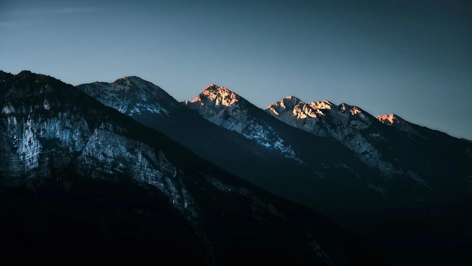 Italy. Mountains minimalistic.jpg