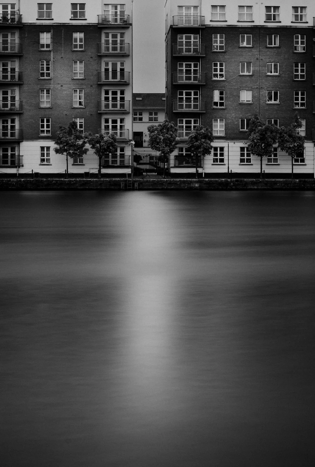 Grand canal dock_Dublin_symmetry.jpg