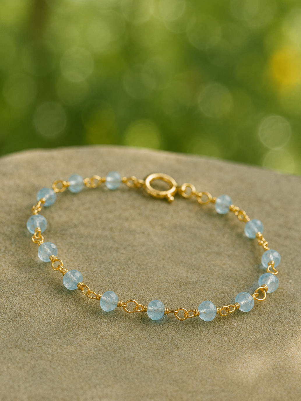 Aquamarine+Bracelet.png