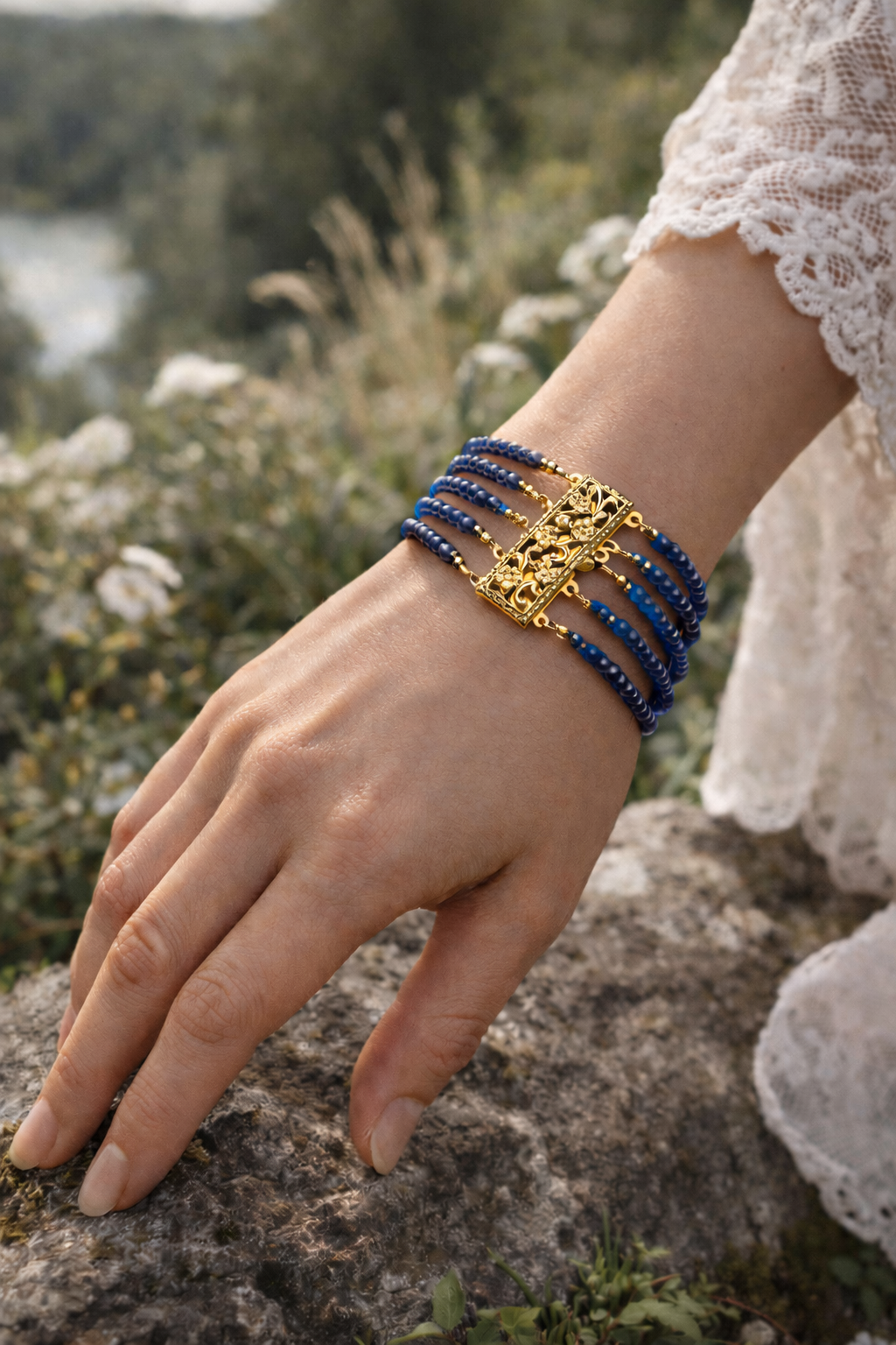 Sapphire bracelet 5-strand.png