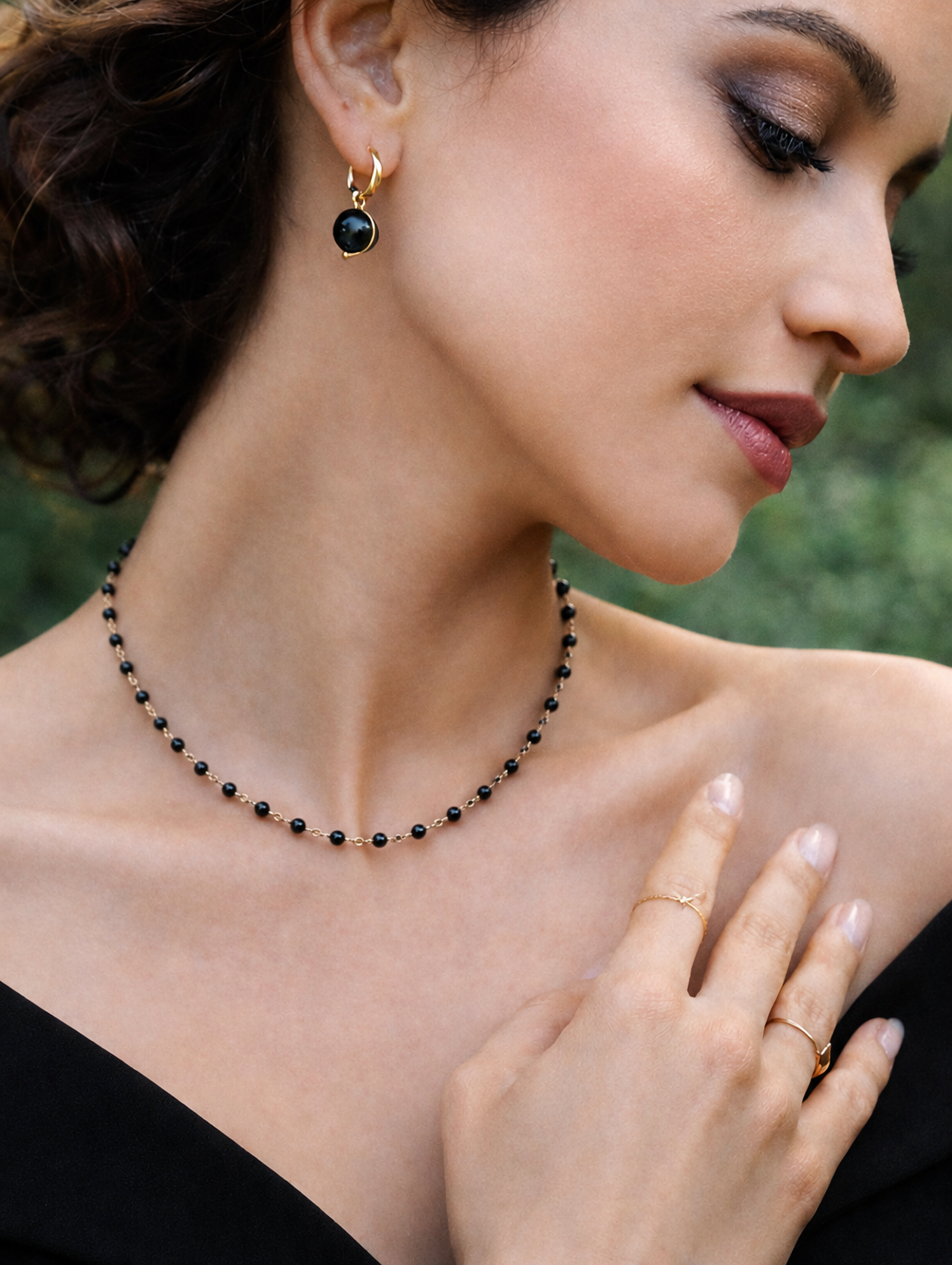 Black Pearl Necklace.png